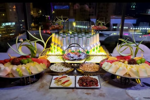 乌兰察布夜场招聘,乌兰察布高端夜店,高薪职位-中,与精英共成